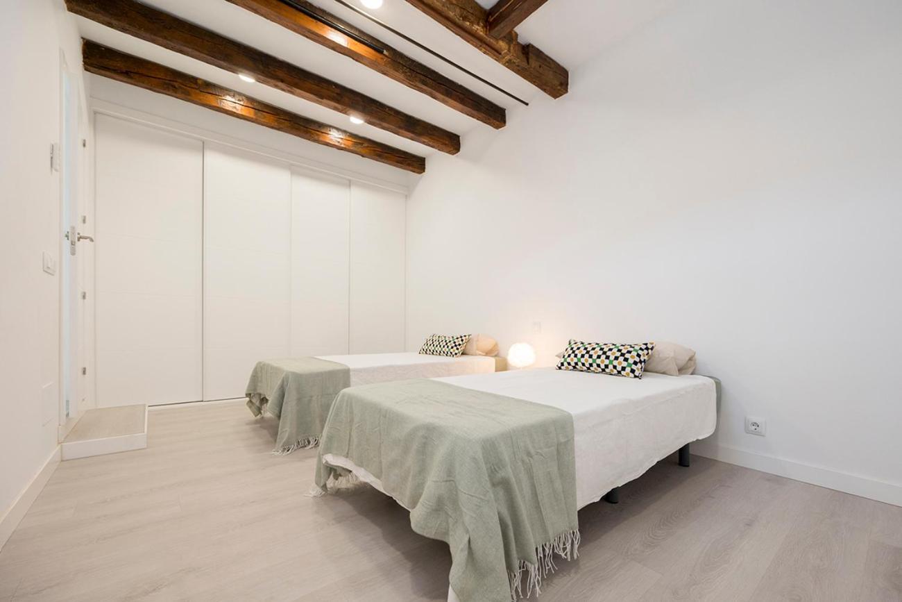 Exclusivo Atico Con Terraza En Plaza Mayor Madri Exterior foto