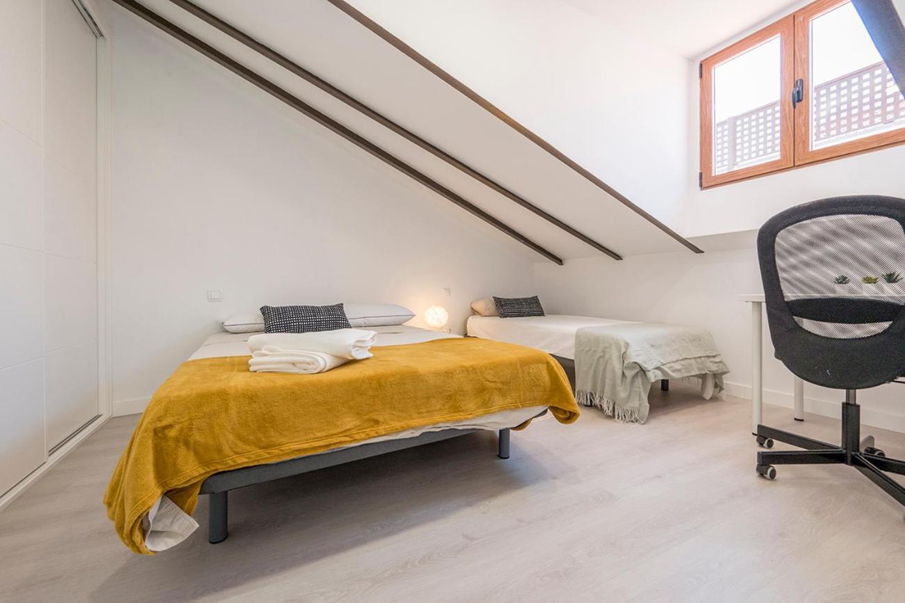 Exclusivo Atico Con Terraza En Plaza Mayor Madri Exterior foto