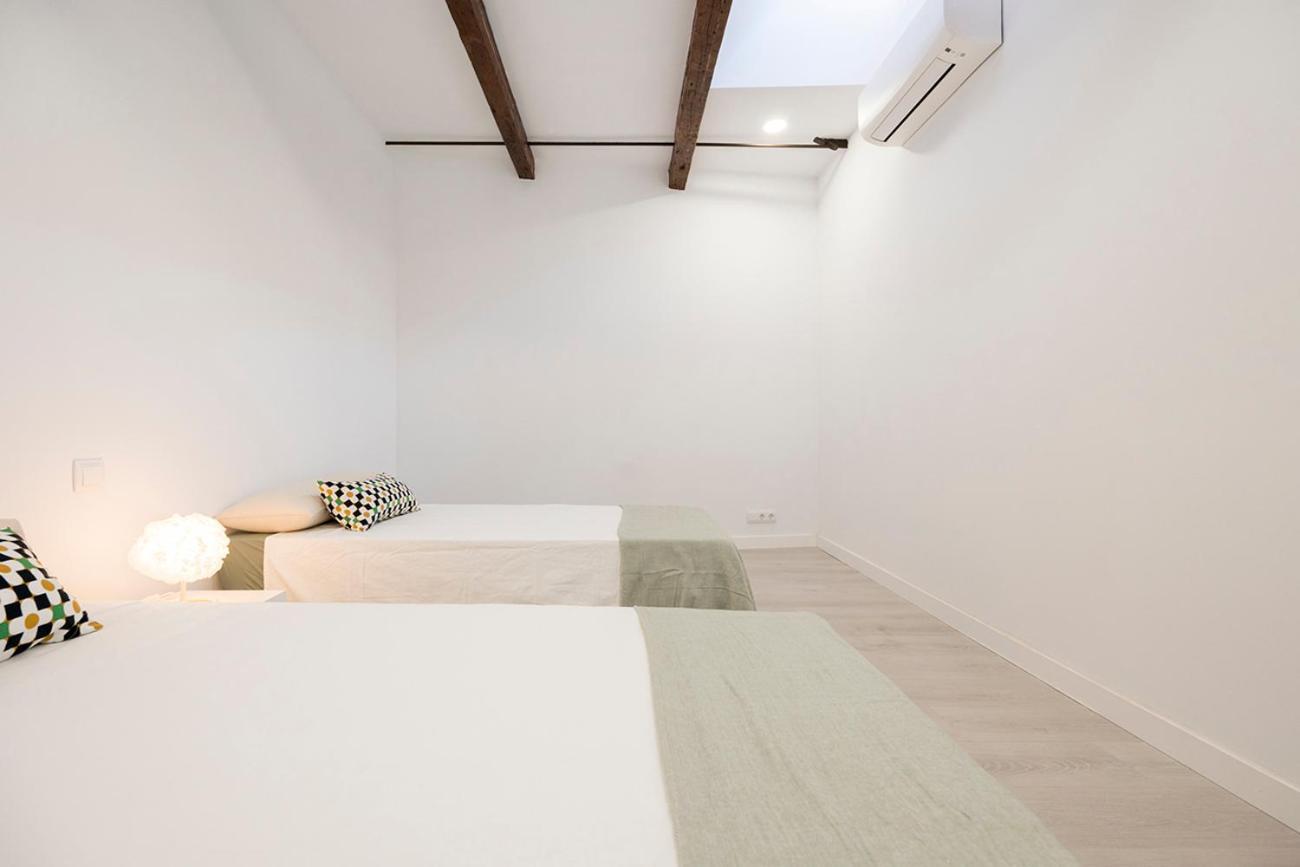 Exclusivo Atico Con Terraza En Plaza Mayor Madri Exterior foto