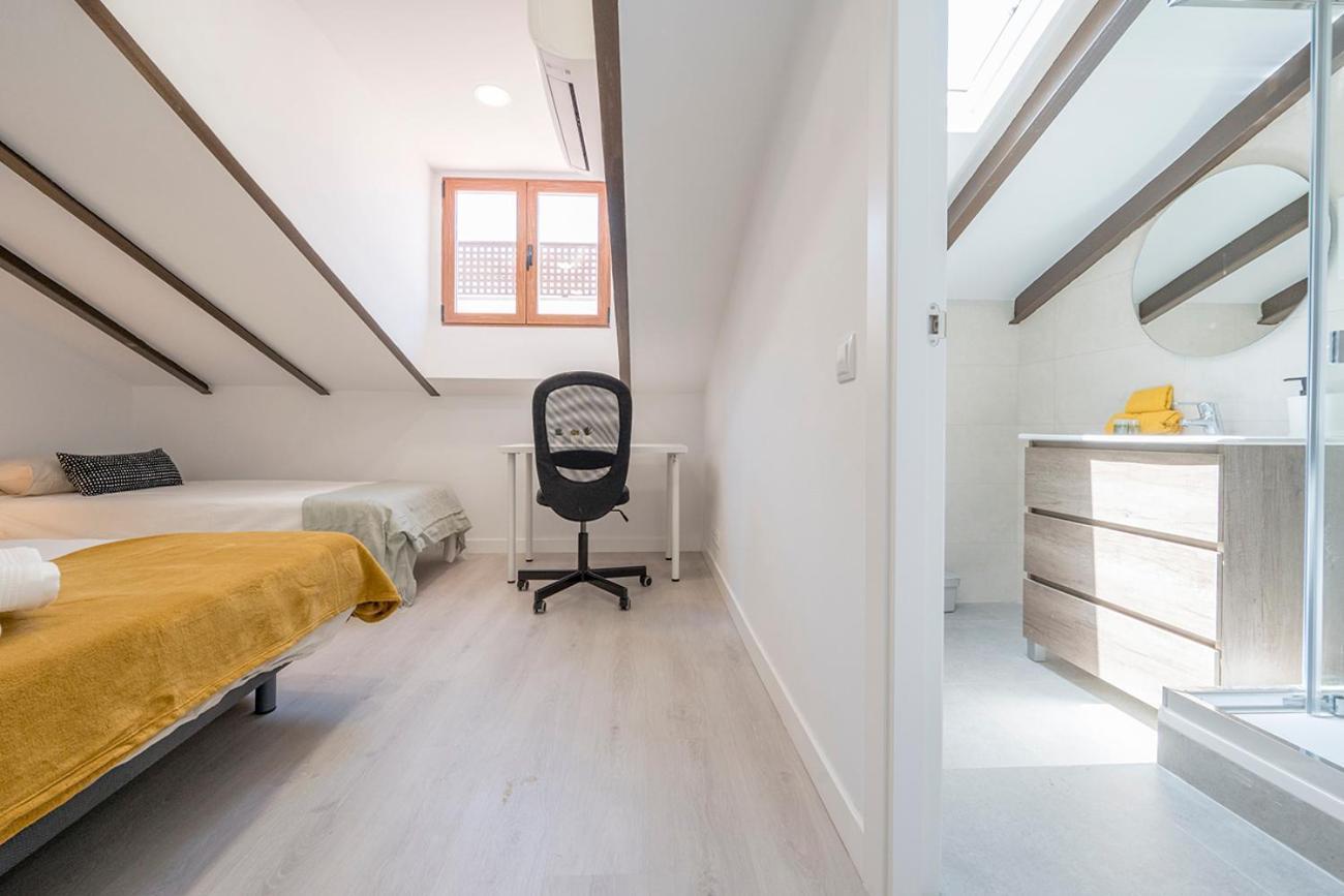 Exclusivo Atico Con Terraza En Plaza Mayor Madri Exterior foto